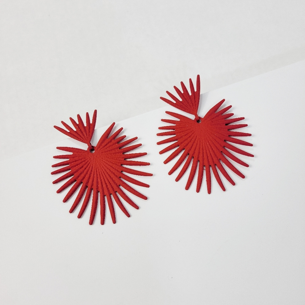 GEOMETRIC EXAGGERATED DROP EARRINGS